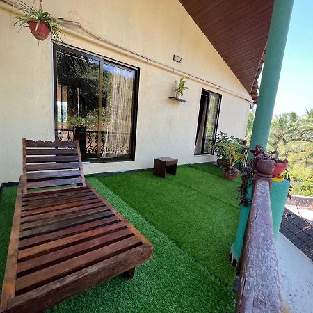 Bed and Breakfast Rutu Enclave Муруд Екстер'єр фото