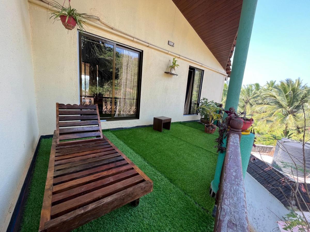 Bed and Breakfast Rutu Enclave Муруд Екстер'єр фото