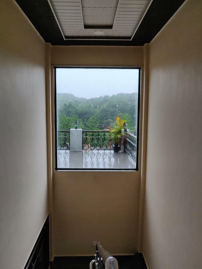 Bed and Breakfast Rutu Enclave Муруд Екстер'єр фото