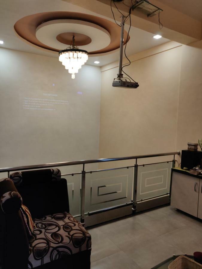 Bed and Breakfast Rutu Enclave Муруд Екстер'єр фото